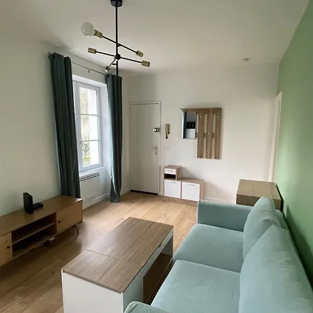 Le De Apartment Chamant